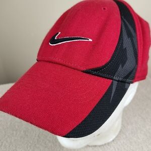 Vintage NIKE Stretch OSFA Fitted Cap Red Baseball Hat Embroidered Swoosh